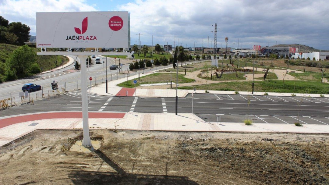 El Ayuntamiento recepcionará la urbanización del Jaén Plaza este jueves