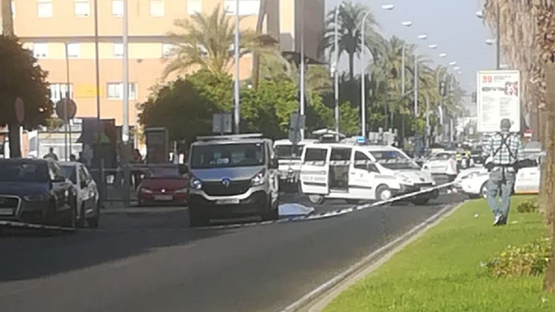 Muere un hombre atropellado en Avenida de Manolete