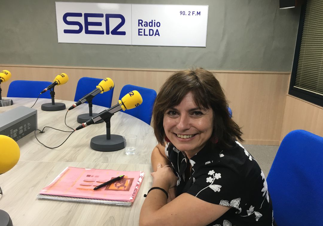 Rosa Vidal: "El alcalde de Elda está por la labor de comprar ADOC"