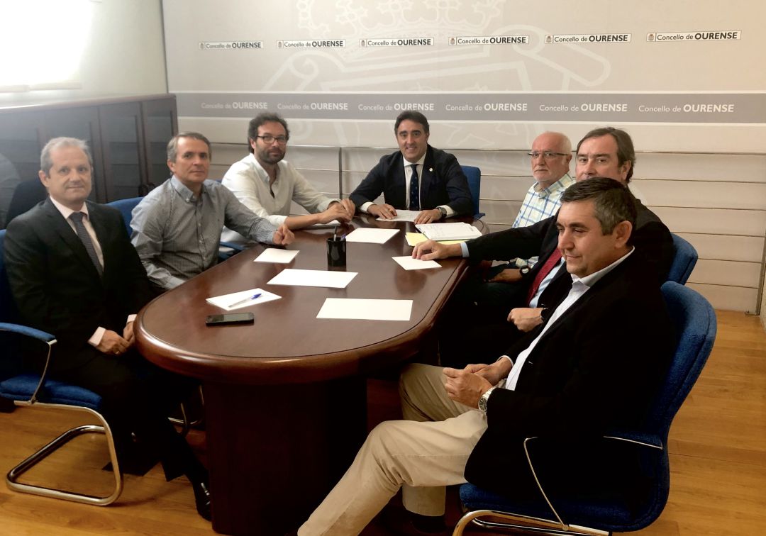 El Concello pide a la adjudicataria un plan intensivo de limpieza