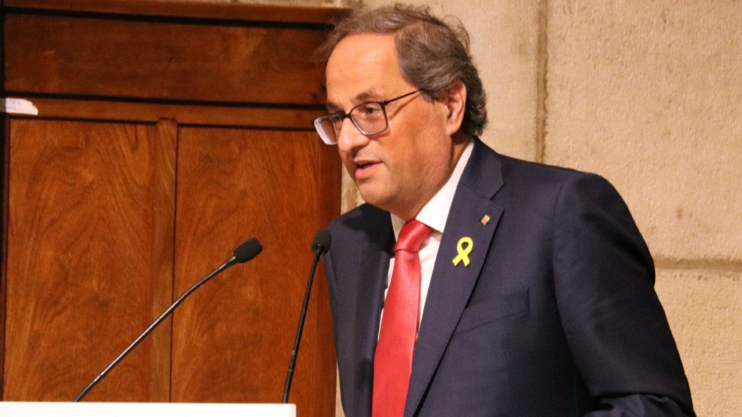 Torra advierte a Sánchez de que defiende votar en contra de su investidura si no se compromete a un referéndum