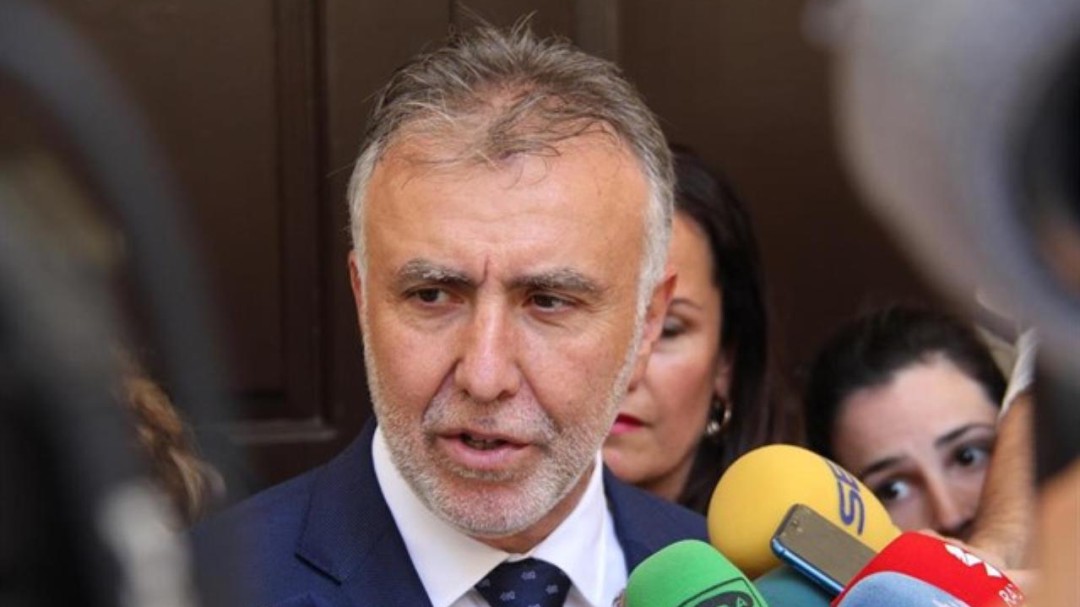 Ángel Víctor Torres, convencido de que tiene el "mejor equipo posible" para estar "a la altura"