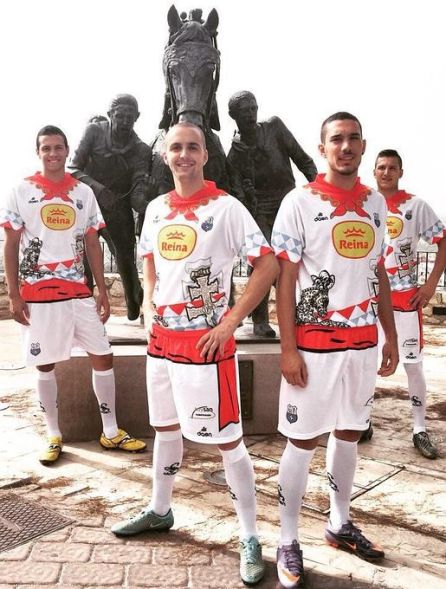 Las camisetas de fútbol más polémicas: ¿cuáles te gustan... y cuál te parece la peor? Las camisetas de fútbol más polémicas: ¿cuáles te gustan... y cuál te parece la peor?