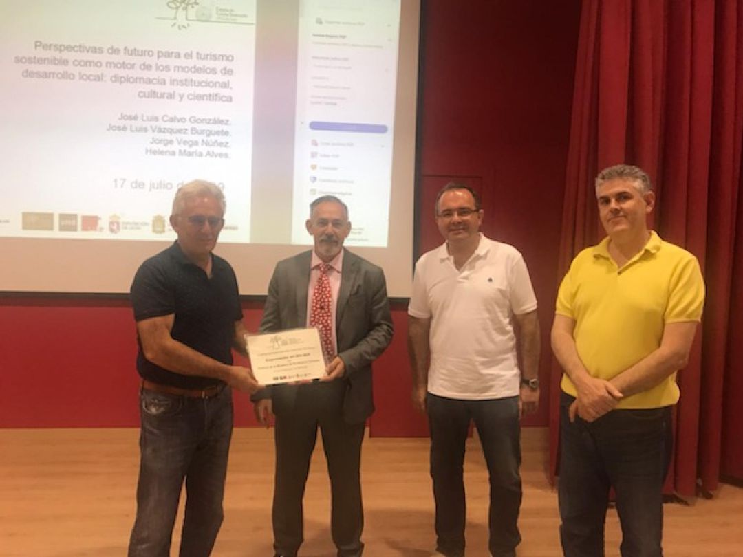 Finalización de los cursos de verano "Destinos Turisticos Sostenibles" Finalización de los cursos de verano "Destinos Turisticos Sostenibles"