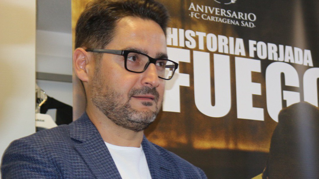 Paco Belmonte: "No vamos a regalar a Elady, veo difícil que se vaya"