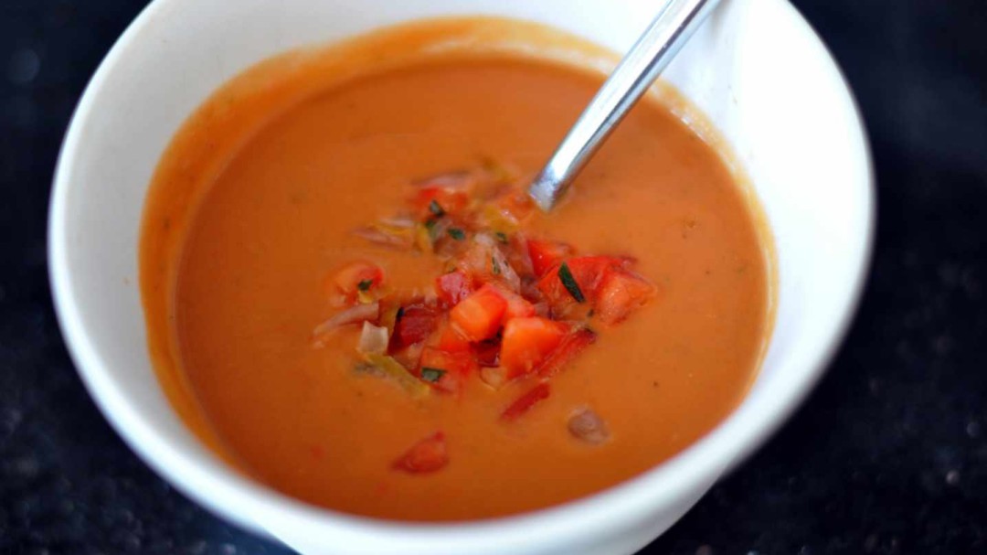 El gazpacho puede frenar el crecimiento de las células del cáncer de colon
