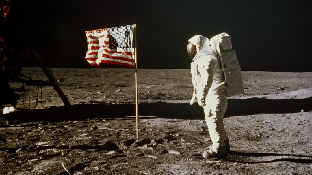 El fallo de cálculo que podría haber impedido que Armstrong pisara la Luna
