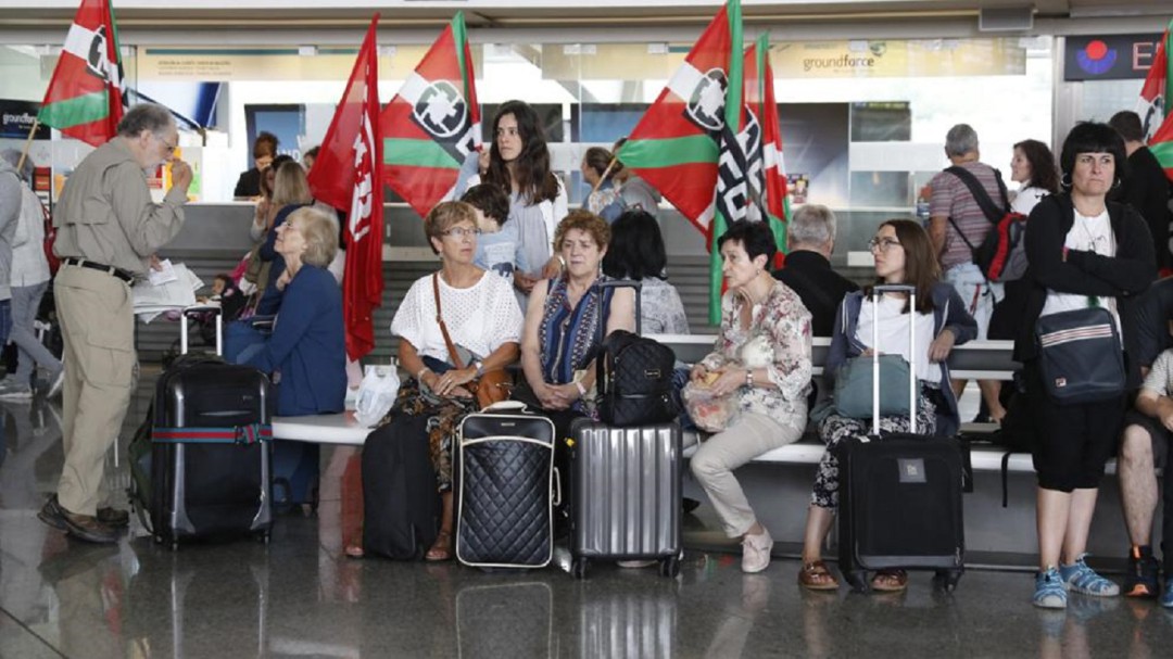 AENA considera "inevitables" los efectos de la huelga del domingo