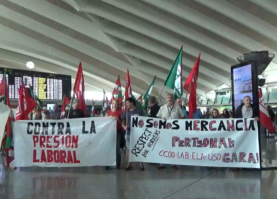 Desconvocadas las huelgas en el aeropuerto de Loiu Desconvocadas las huelgas en el aeropuerto de Loiu