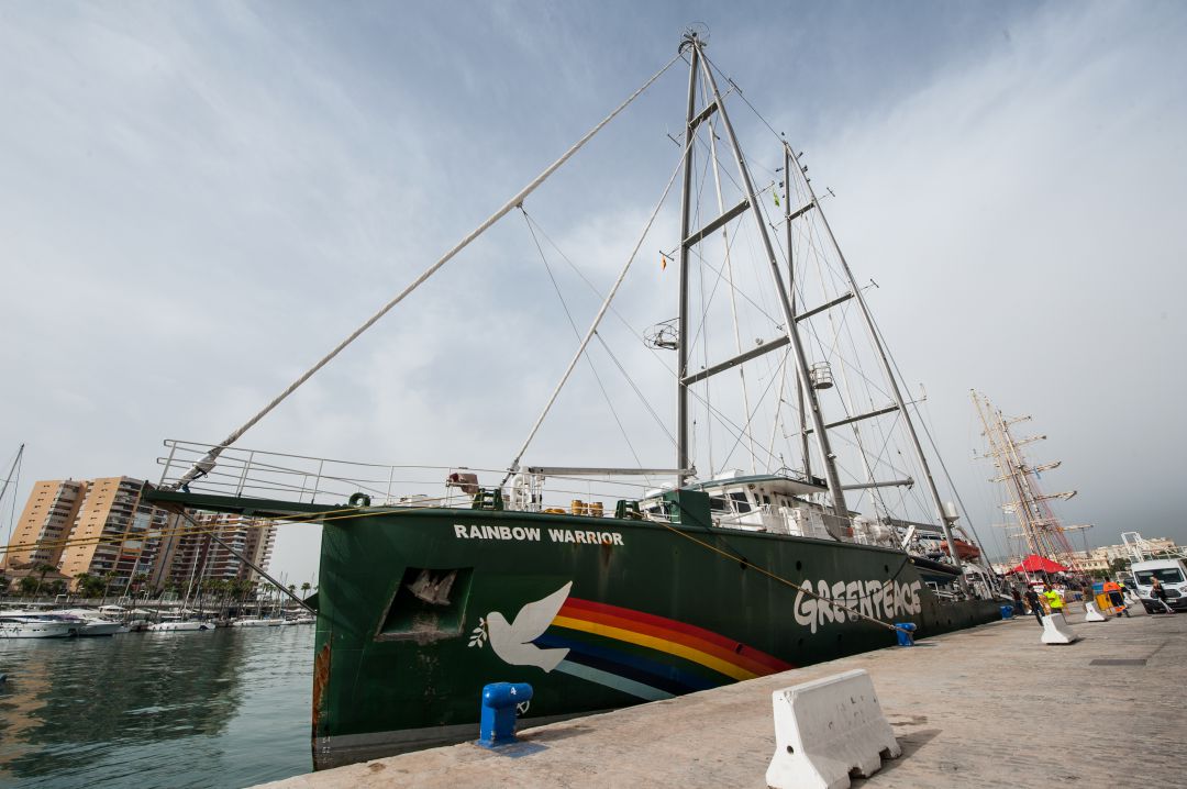 El Rainbow Warrior atracado en el Puerto de Málaga a principios de esta semana El Rainbow Warrior atracado en el Puerto de Málaga a principios de esta semana