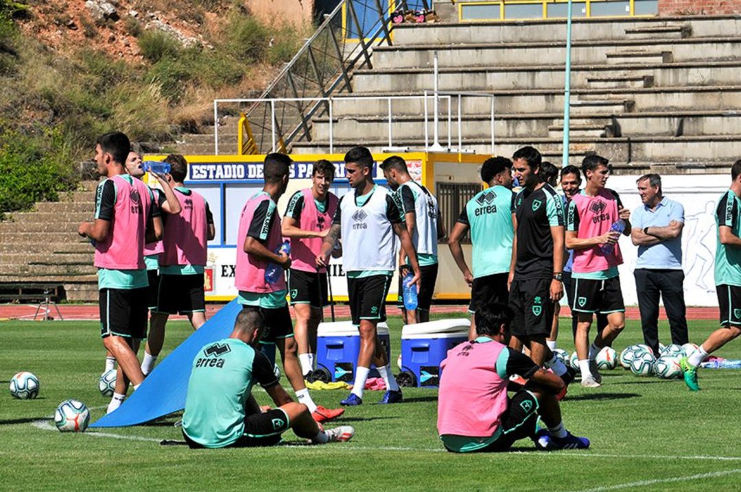 El Numancia tiene este sábado su primer amistoso de la pretemporada. El Numancia tiene este sábado su primer amistoso de la pretemporada.