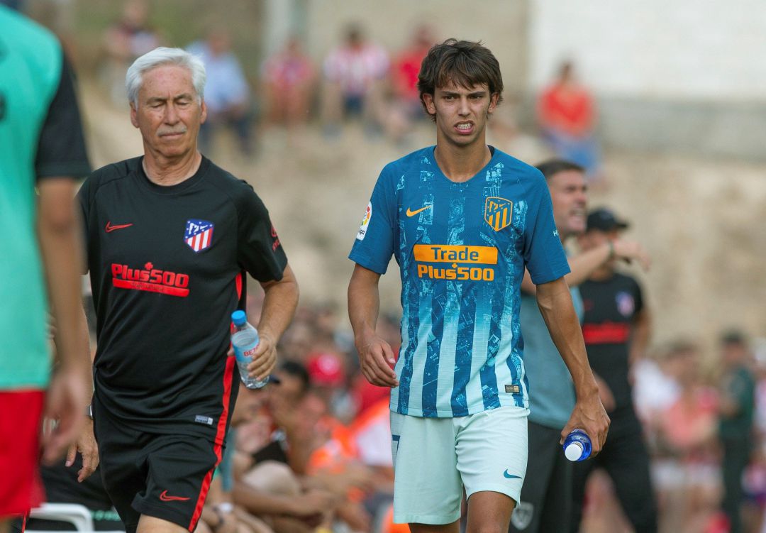 Joao Félix, lesionado en su debut con el Atlético de Madrid Joao Félix, lesionado en su debut con el Atlético de Madrid