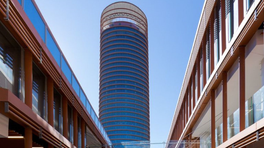 Fallece César Pelli, diseñador de la Torre Sevilla