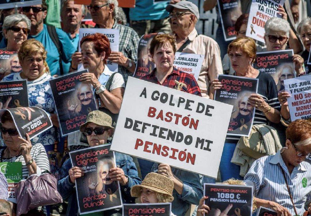 Los pensionistas desconfían de las palabras de Sánchez Los pensionistas desconfían de las palabras de Sánchez