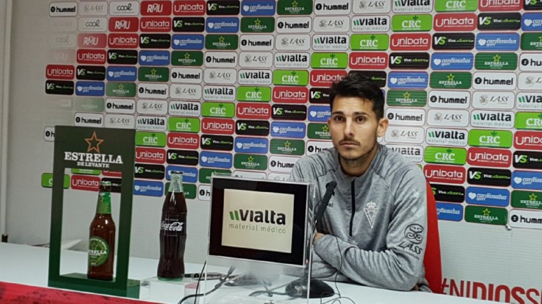 Armando y el Real Murcia, separados por 5.000 euros