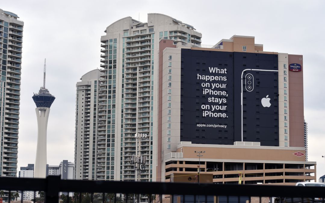 Anuncio de Apple durante el CES de Las Vegas para garantizar su privacidad. Anuncio de Apple durante el CES de Las Vegas para garantizar su privacidad.