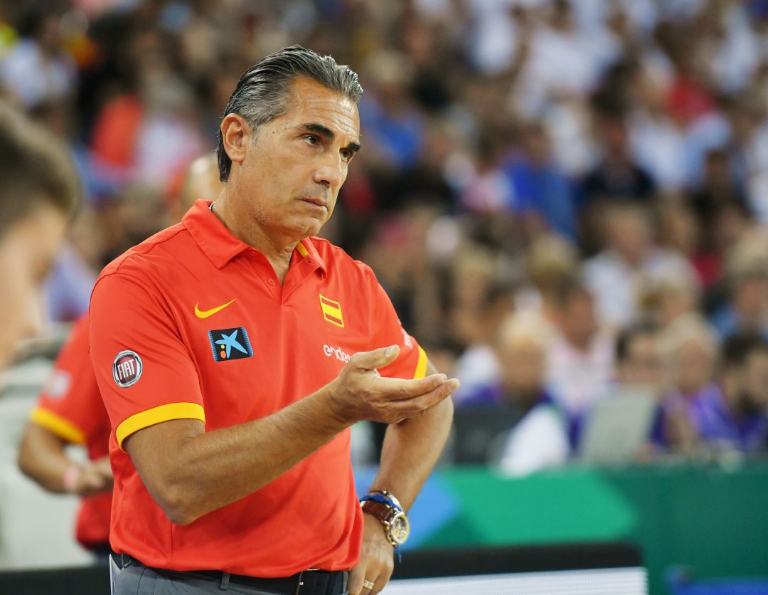 Sergio Scariolo dirigiendo a la Selección española de baloncesto. Sergio Scariolo dirigiendo a la Selección española de baloncesto.