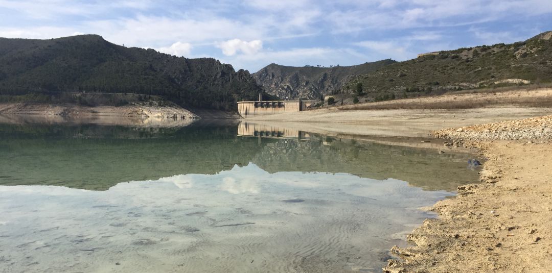 Embalse de Buendía (Cuenca). Embalse de Buendía (Cuenca).