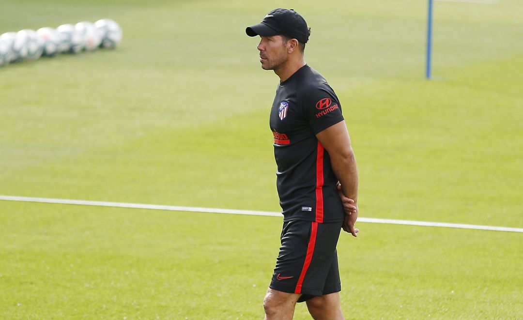 Cholo Simeone, durante el entrenamiento del Atleti Cholo Simeone, durante el entrenamiento del Atleti