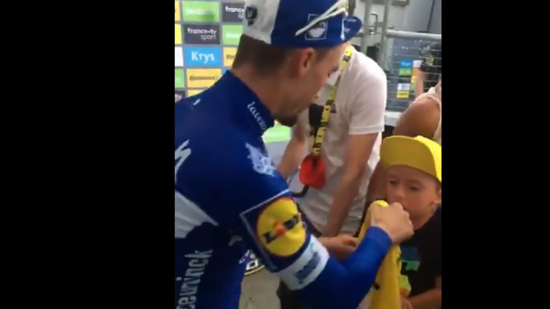 El bonito gesto de Alaphilippe que encandila a toda Francia