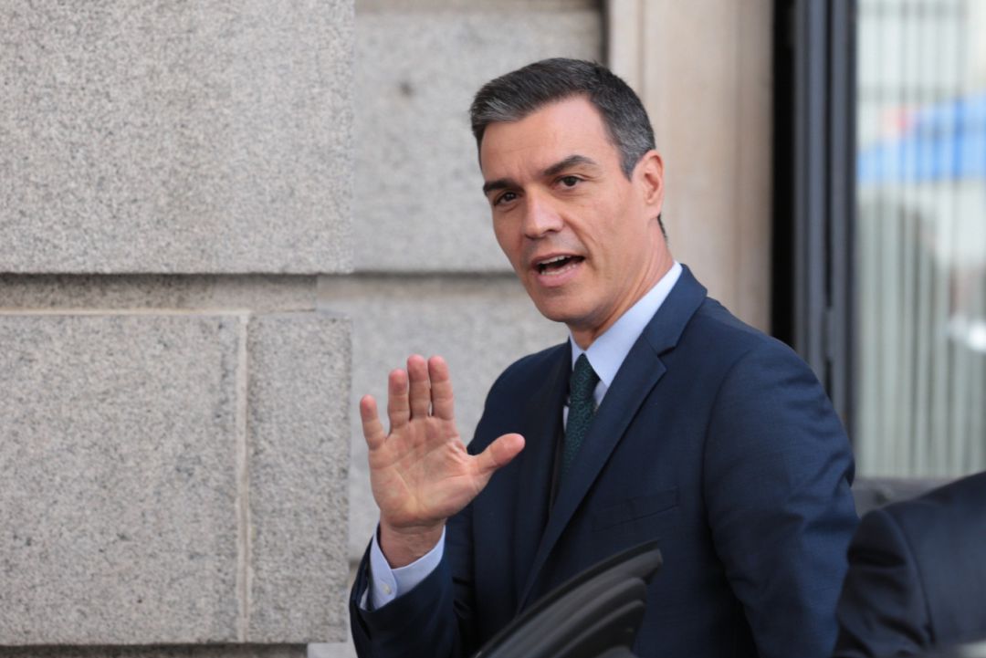 Pedro Sánchez, este jueves, entrando en el Congreso. Pedro Sánchez, este jueves, entrando en el Congreso.