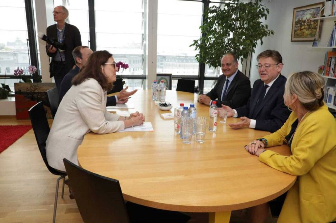 La comisaria Malmström reunida el pasado 11 de julio con la delegación valenciana para abordar el tratado de la Union Europea con los paises del Mercosur La comisaria Malmström reunida el pasado 11 de julio con la delegación valenciana para abordar el tratado de la Union Europea con los paises del Mercosur