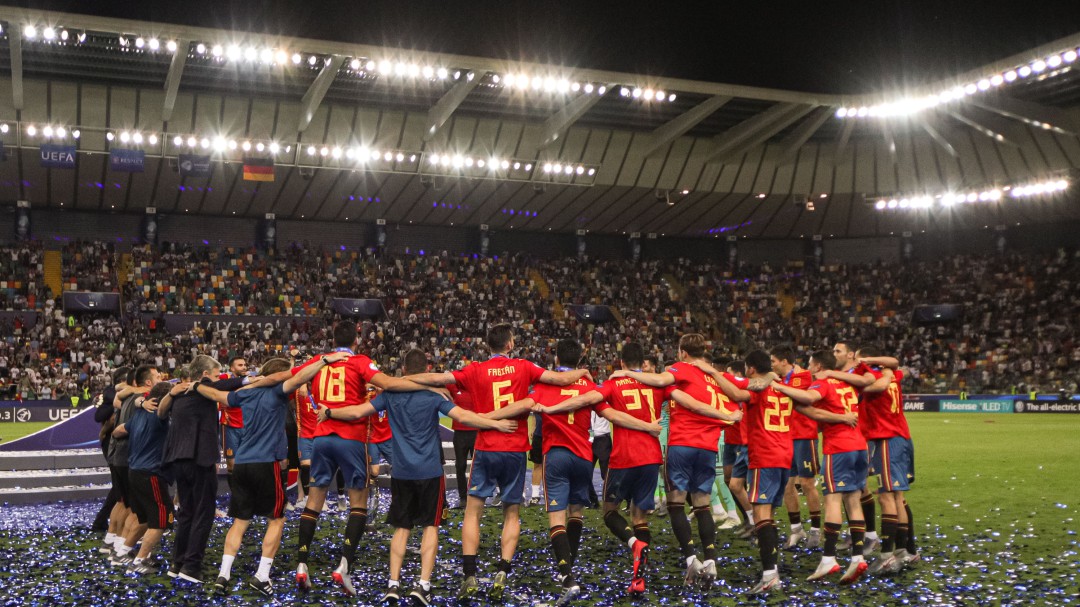 El futuro sonríe a la Selección Española