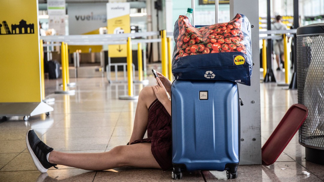 Vueling cancela conexiones con Alvedro por la huelga en Barcelona