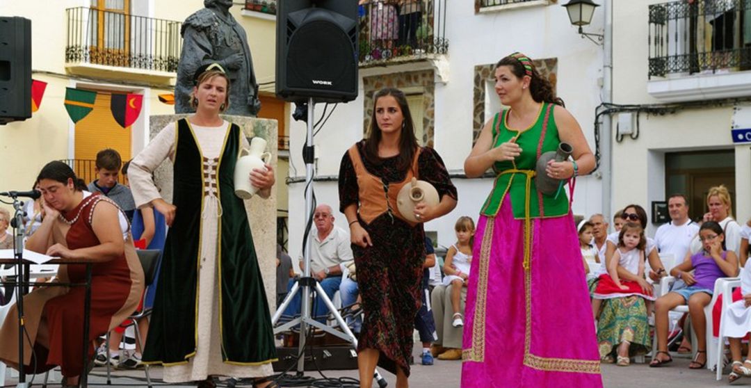 La edición de este año de La Alvarada de Cañete (Cuenca) estará centrada en el papel de la mujer en la sociedad medieval. La edición de este año de La Alvarada de Cañete (Cuenca) estará centrada en el papel de la mujer en la sociedad medieval.