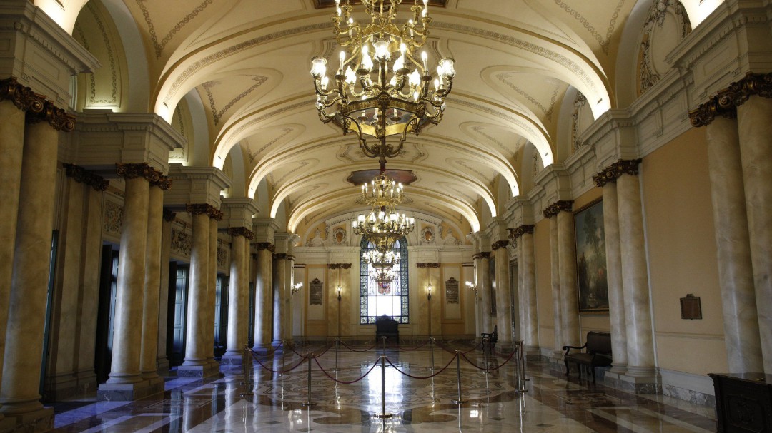 El TS estudia mañana la retirada de acreditación a OKDiario por grabar los despachos de Iglesias y Montero