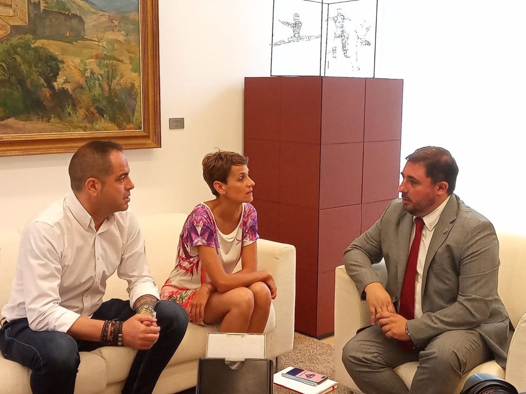 De izquierda a derecha, el secretario de Organización del PSN, Ramón Alzórriz, la secretaria general del PSN, María Chivite, y el presidente del Parlamento de Navarra, Unai Hualde. De izquierda a derecha, el secretario de Organización del PSN, Ramón Alzórriz, la secretaria general del PSN, María Chivite, y el presidente del Parlamento de Navarra, Unai Hualde.