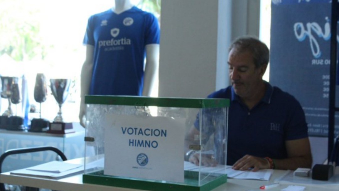 Abierto el plazo de votación para el nuevo himno del Xerez DFC
