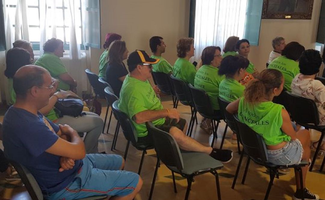 Trabajadores de Urbaser asisten a un pleno del Ayuntamiento. Foto de archivo. Trabajadores de Urbaser asisten a un pleno del Ayuntamiento. Foto de archivo.