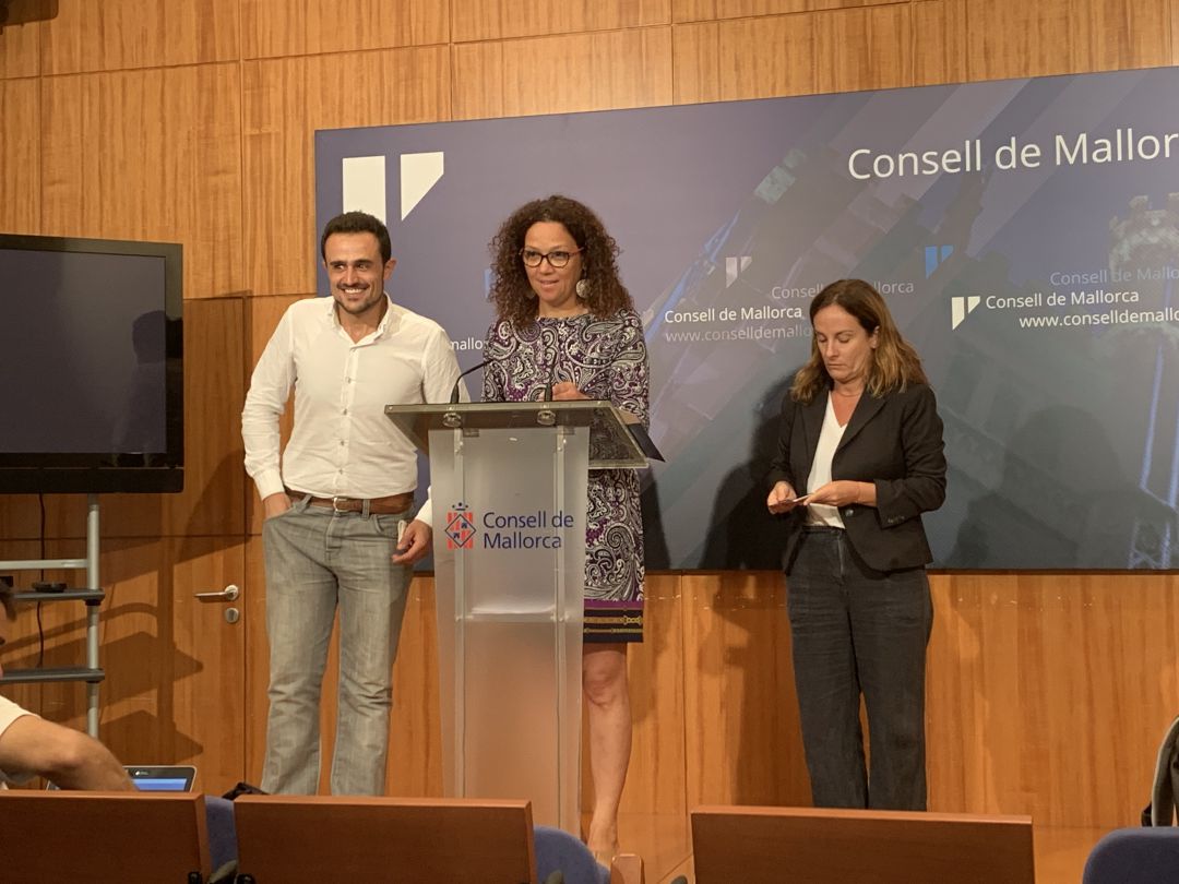 El Consell libera 14.800 citas de la ITV para reducir la lista de espera El Consell libera 14.800 citas de la ITV para reducir la lista de espera