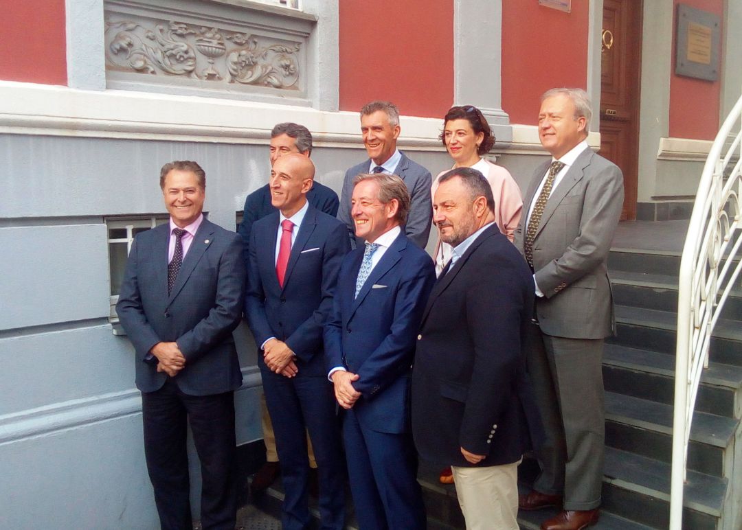 Díez reivindica el Corredor Atlántico como impulso económico de la ciudad Díez reivindica el Corredor Atlántico como impulso económico de la ciudad