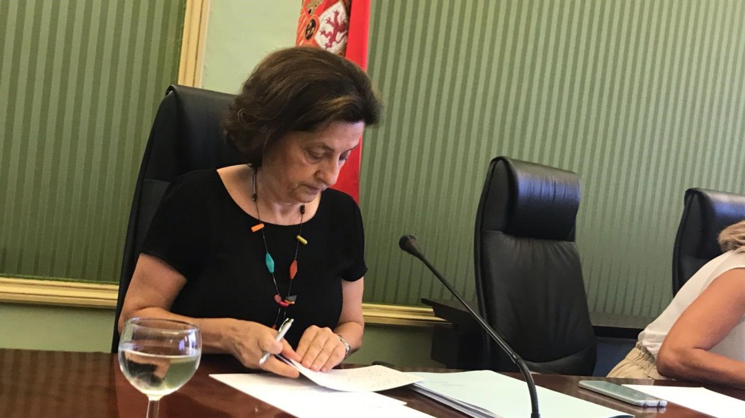 Santiago defiende que se han hecho "todas las obras que no necesitaban una modificación urbanística" en La Victoria