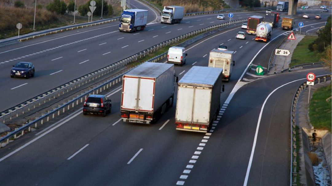 Las empresas de Transporte de la Región no pagan la jornada laboral completa, según denuncian los sindicatos Las empresas de Transporte de la Región no pagan la jornada laboral completa, según denuncian los sindicatos