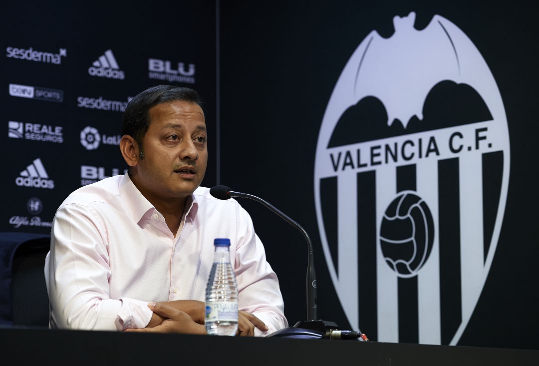Anil Murthy, en la sala de prensa del Valencia Anil Murthy, en la sala de prensa del Valencia