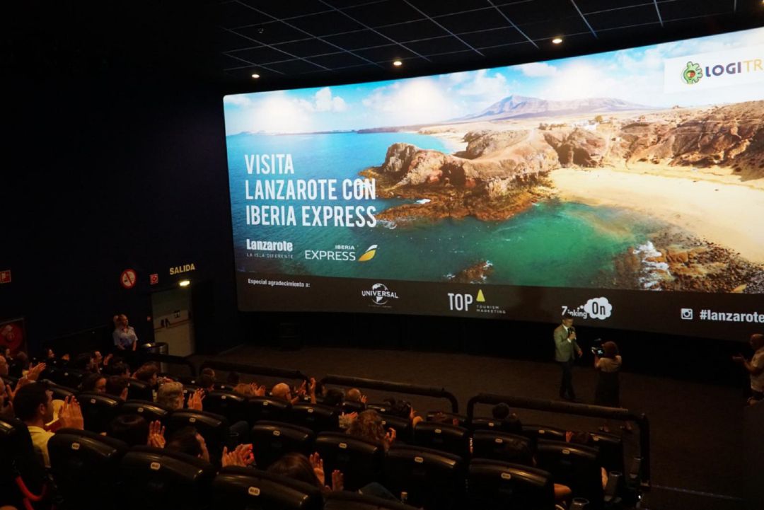 Proyección del cortometraje promocional sobre Lanzarote. Proyección del cortometraje promocional sobre Lanzarote.