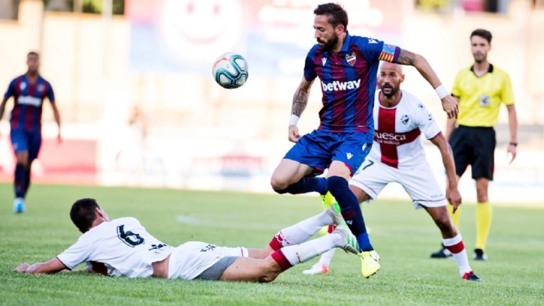 Borja Mayoral marca en su reaparición con el Levante