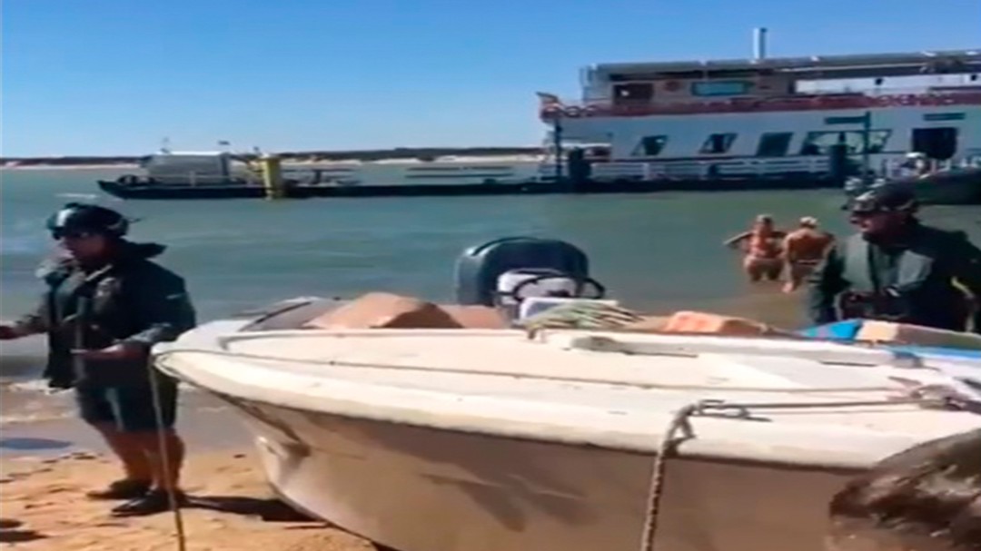 La Guardia Civil intercepta una embarcación cargada de droga en Sanlúcar