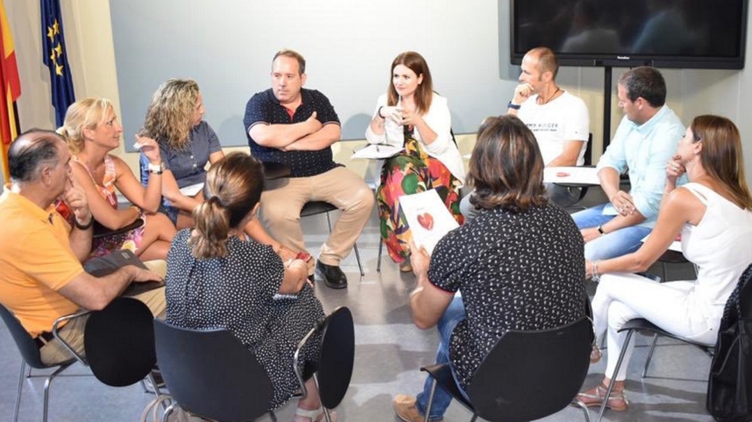 Educación se compromete a que los colegios tengan todo su personal el 1 de septiembre