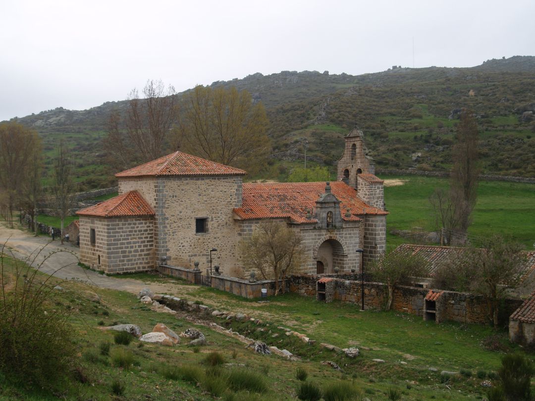 Ermita de Las Fuentes en San Juan del Olmo Ermita de Las Fuentes en San Juan del Olmo