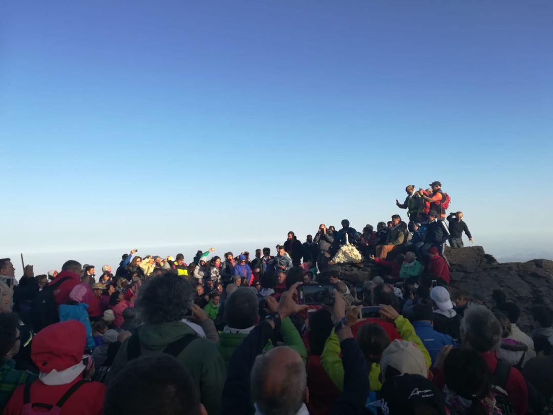 Romería de la Virgen de las Nieves desde Pradollano, en la estación de esquí de Sierra Nevada (Granada), hasta los Tajos de la Virgen, en Monachil Romería de la Virgen de las Nieves desde Pradollano, en la estación de esquí de Sierra Nevada (Granada), hasta los Tajos de la Virgen, en Monachil