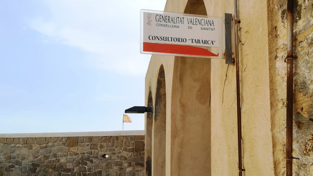 Tabarca busca médico de familia para los fines de semana de verano