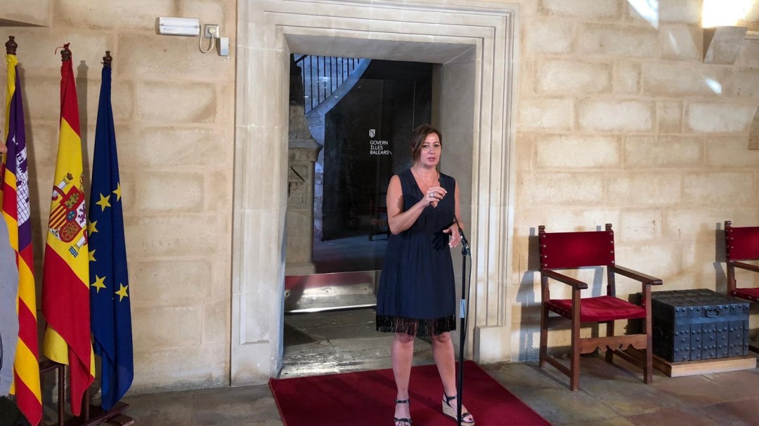 Armengol pide a Sánchez que encuentre la fórmula para que el bloqueo político no afecte a las cuentas de Balears