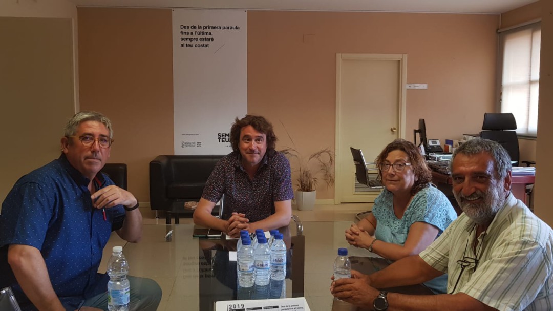 El requisito lingüístico evitaría actitudes discriminatorias hacia el valenciano, según Escola Valenciana y Educación