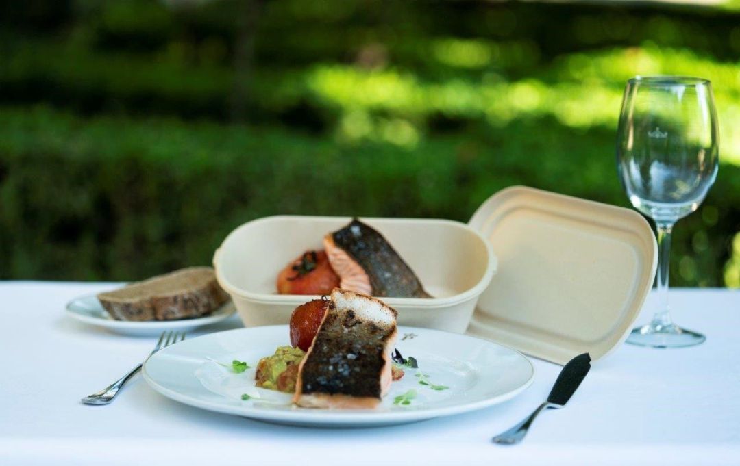 Paradores lanza los 'tuppers' biodegradables para acabar con las sobras Paradores lanza los 'tuppers' biodegradables para acabar con las sobras