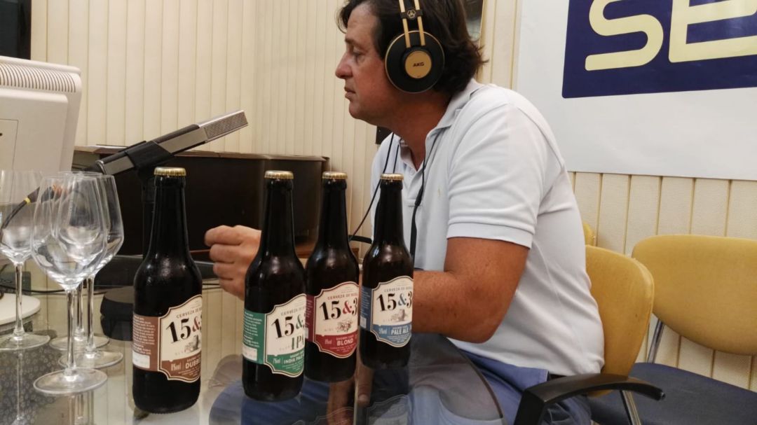 Paco Galán durante la entrevista en los estudios de Radio Jerez. Paco Galán durante la entrevista en los estudios de Radio Jerez.