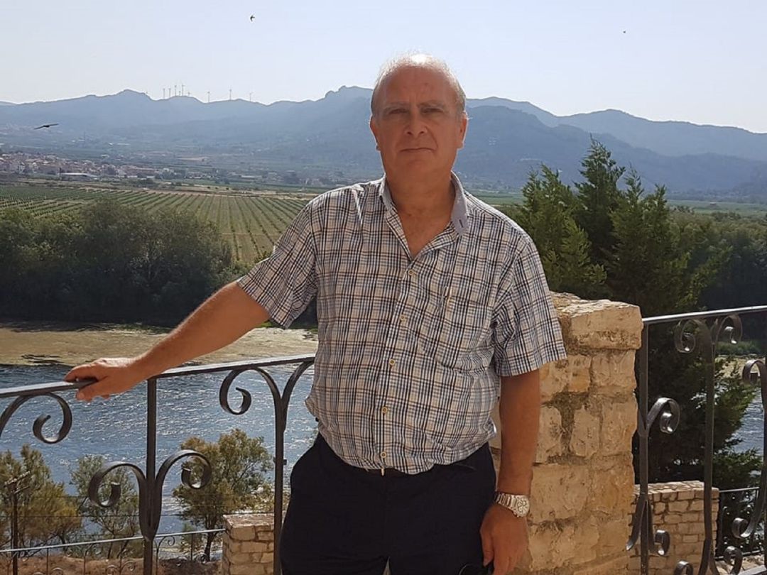 Ángel Cuesta, alcalde de Henche (Guadalajara): "Tiene que haber un Congreso Provincial en el PP lo antes posible": Ángel Cuesta: "Tiene que haber un Congreso Provincial en el PP lo antes posible" Ángel Cuesta, alcalde de Henche (Guadalajara): "Tiene que haber un Congreso Provincial en el PP lo antes posible": Ángel Cuesta: "Tiene que haber un Congreso Provincial en el PP lo antes posible"